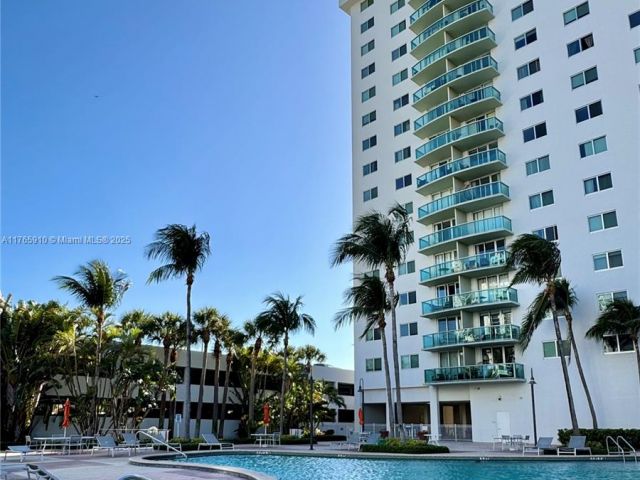 Apartment for sale  Unit #410 - photo 5719286