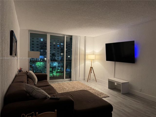 Apartment for sale  Unit #410 - photo 5848961