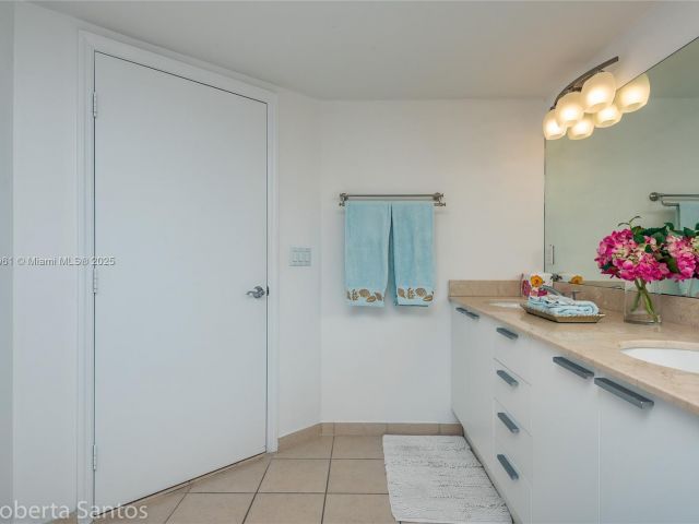 Apartment for rent  Unit #1510 - photo 5718504