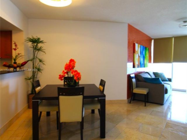 Apartment for rent  Unit #1510 - photo 5718517