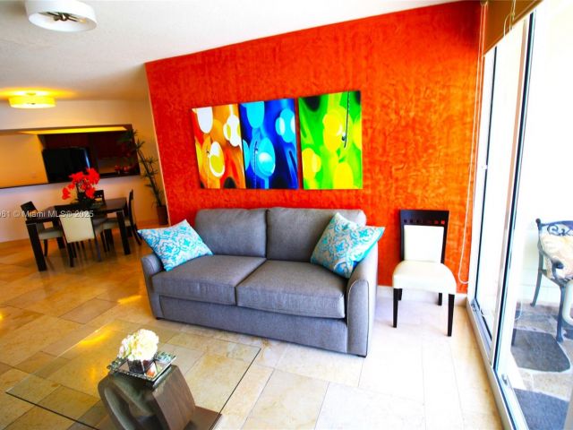 Apartment for rent  Unit #1510 - photo 5718519