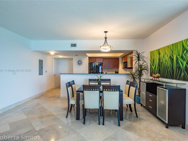 Apartment for rent  Unit #1510 - photo 5718520