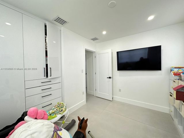 Home for sale at 8320 Taft St - photo 5744042