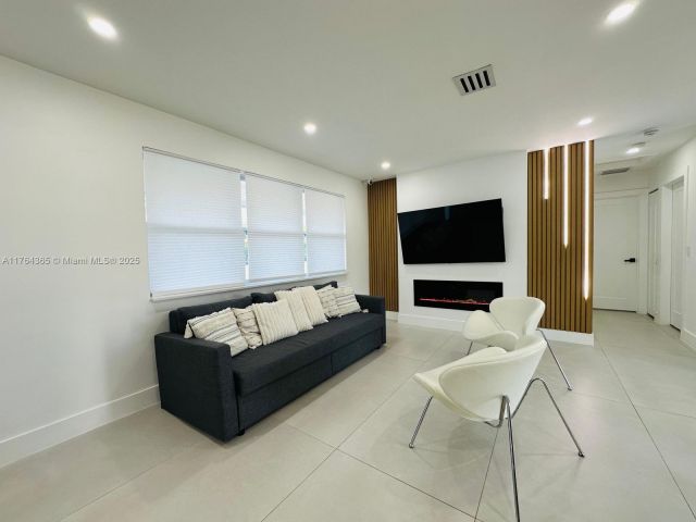 Home for sale at 8320 Taft St - photo 5744050