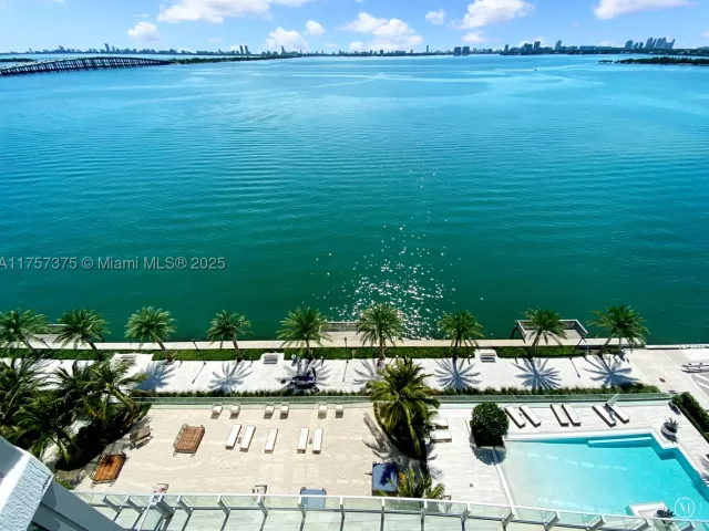 1-bedroom condo for sale in Miami - 2900 NE 7th Ave 2008 - MondialRealty
