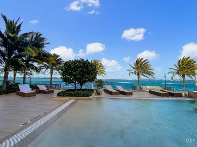 1-bedroom condo for sale in Miami - 2900 NE 7th Ave 2008 - MondialRealty