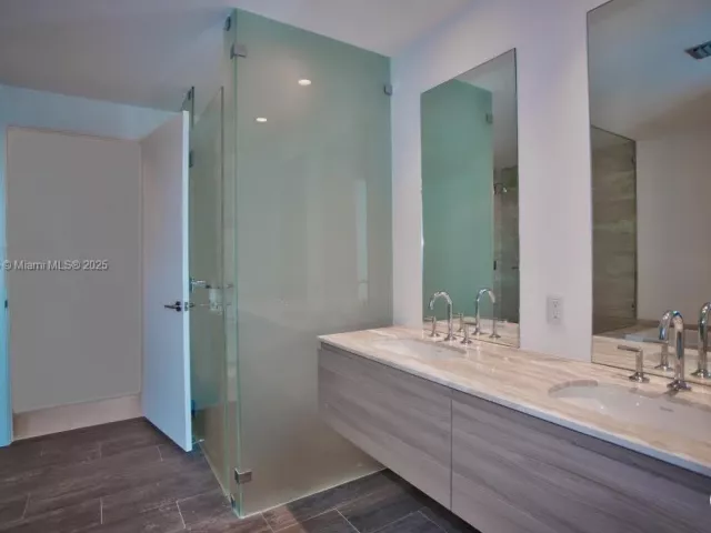 Apartment for sale  Unit #2008 - photo 5788493