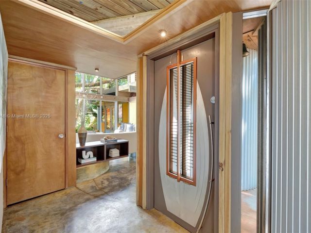 Home for sale at 2410 SW 29th Way - photo 6096835