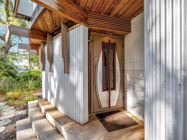 Home for sale at 2410 SW 29th Way - photo 6096836