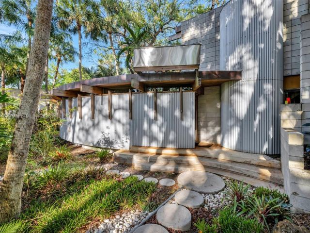 Home for sale at 2410 SW 29th Way - photo 6096837