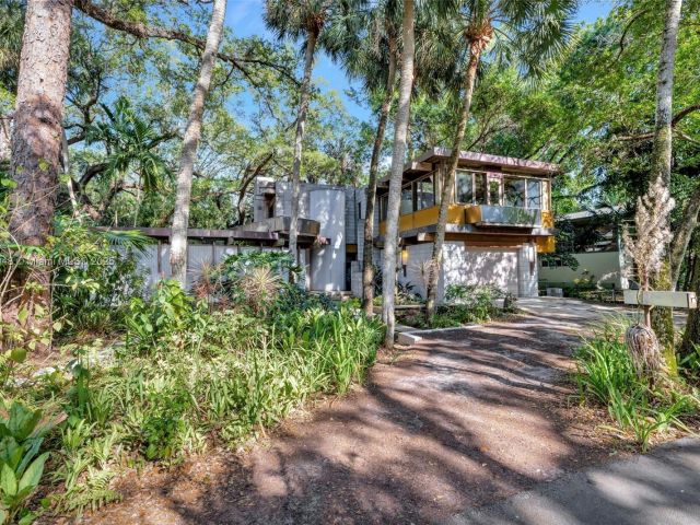 Home for sale at 2410 SW 29th Way - photo 6096838