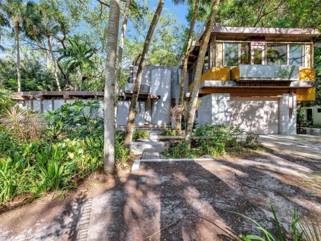 Home for sale at 2410 SW 29th Way - photo 6096842