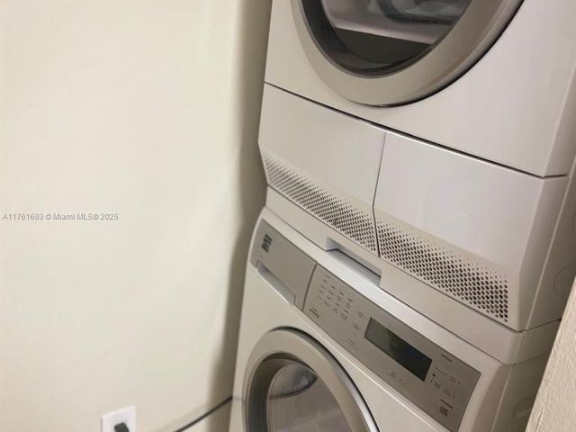 Apartment for sale  Unit #904 - photo 5727670