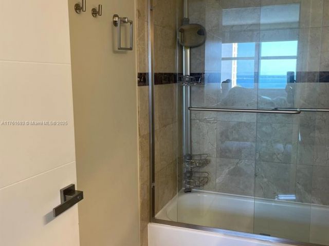 Apartment for sale  Unit #904 - photo 5727673