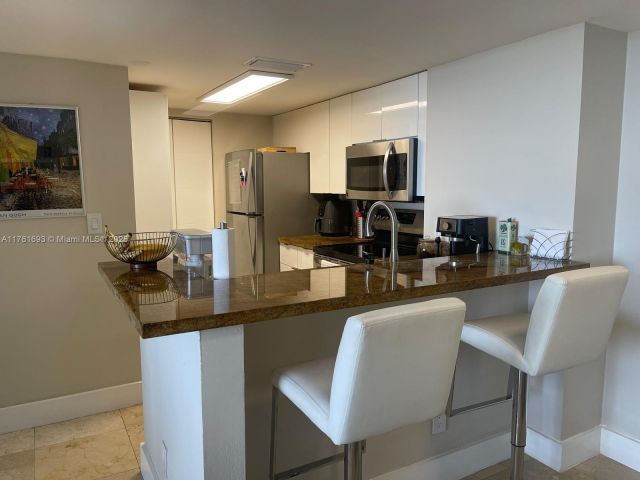 Apartment for sale  Unit #904 - photo 5727677