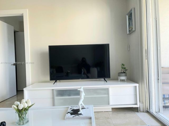 Apartment for sale  Unit #904 - photo 5727682