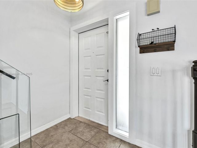 Home for sale at 5762 Fox Hollow Dr C - photo 5744269