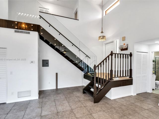 Home for sale at 5762 Fox Hollow Dr C - photo 5744278