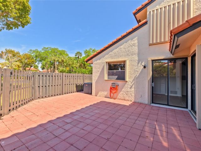 3-bedroom home for sale in Boca Raton - 5762 Fox Hollow Dr C - MondialRealty