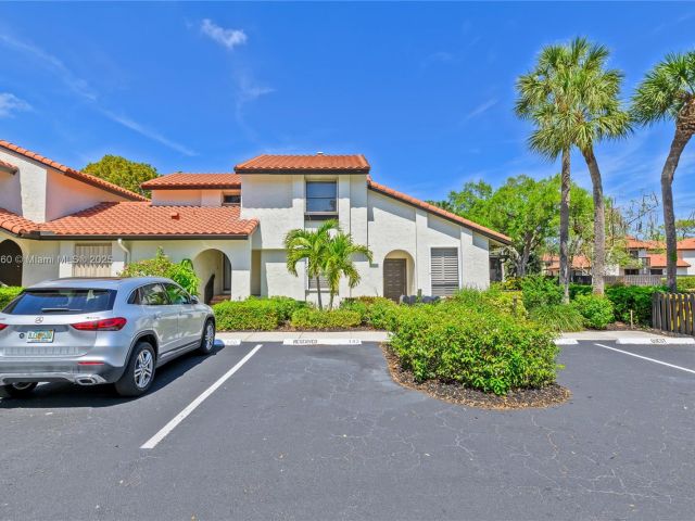 3-bedroom home for sale in Boca Raton - 5762 Fox Hollow Dr C - MondialRealty