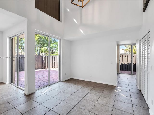 3-bedroom home for sale in Boca Raton - 5762 Fox Hollow Dr C - MondialRealty