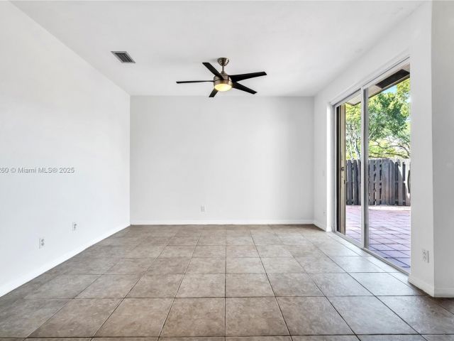 3-bedroom home for sale in Boca Raton - 5762 Fox Hollow Dr C - MondialRealty