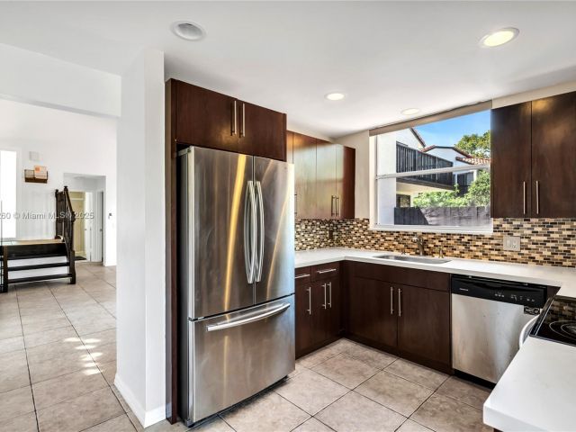 3-bedroom home for sale in Boca Raton - 5762 Fox Hollow Dr C - MondialRealty