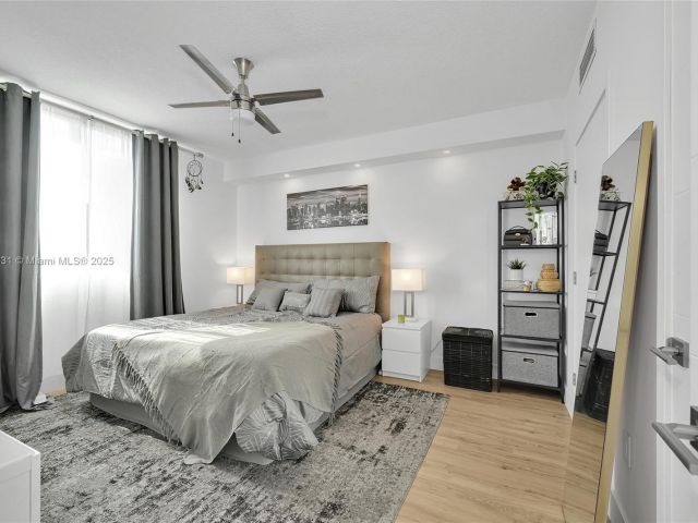 Apartment for sale  Unit #1207 - photo 5840094