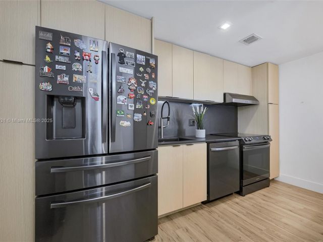 Apartment for sale  Unit #1207 - photo 5840095