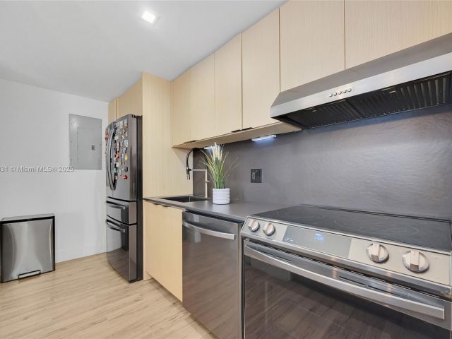 Apartment for sale  Unit #1207 - photo 5840097