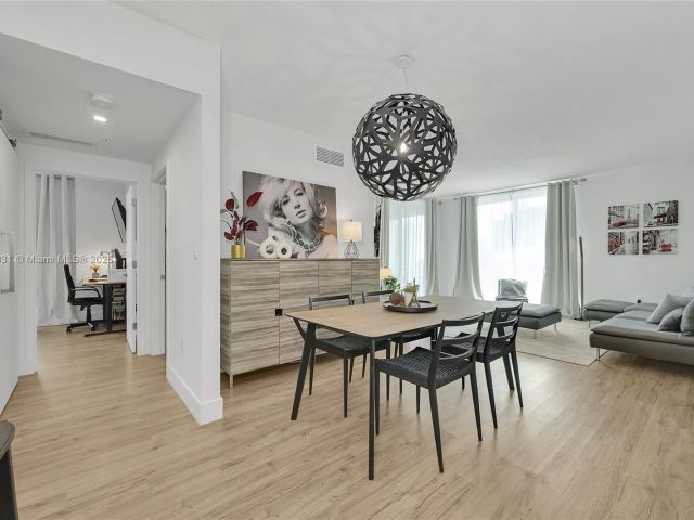 Apartment for sale  Unit #1207 - photo 5840103