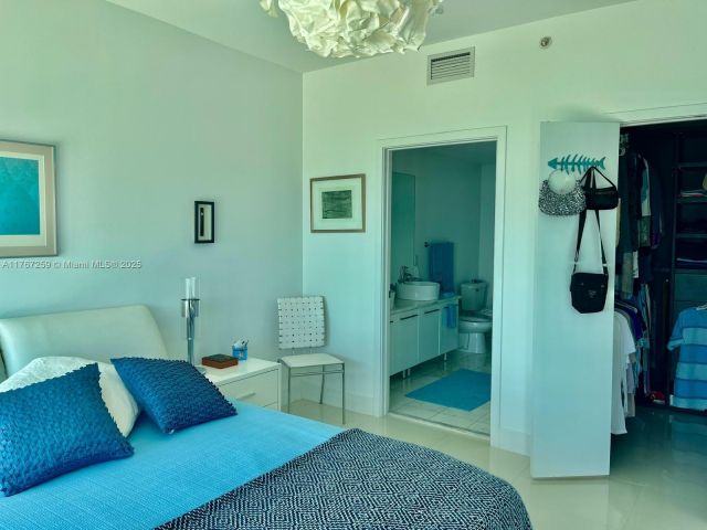 Apartment for sale  Unit #4306 - photo 5732727