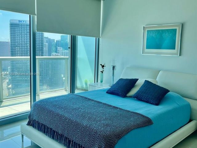 Apartment for sale  Unit #4306 - photo 5732728