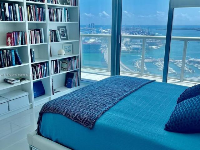 Apartment for sale  Unit #4306 - photo 5732729