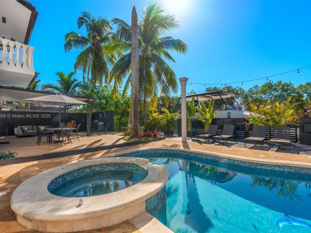 Home for sale at 3400 NE 164th St - photo 5721770