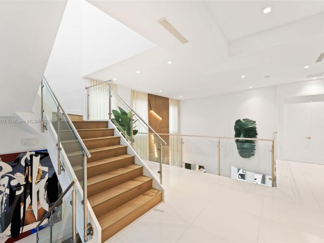 Home for rent at 10561 NW 67th Ter 10561 - photo 5725263