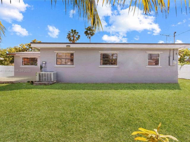 Home for sale at 14461 SW 285th St - photo 5816547