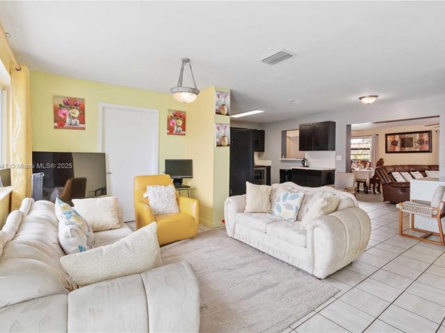 Home for sale at 14461 SW 285th St - photo 5816561