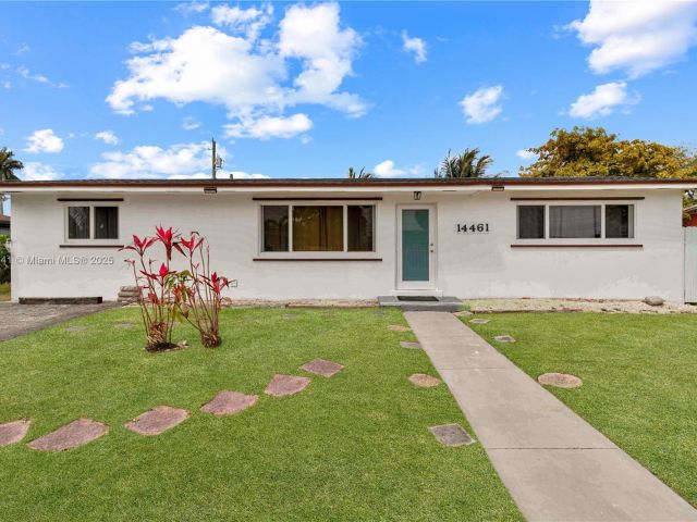 Home for sale at 14461 SW 285th St - photo 5816563