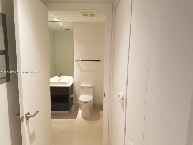 Apartment for sale  Unit #1107 - photo 5847853