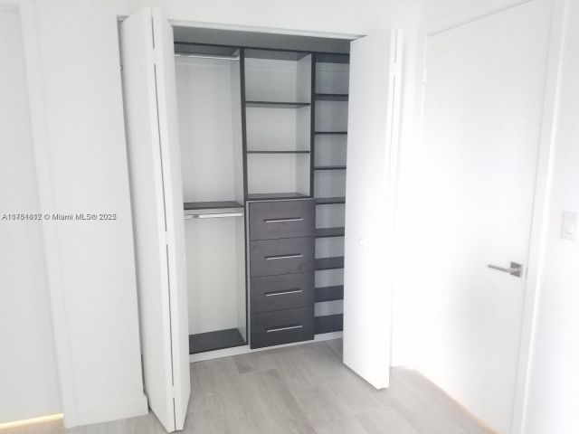 Apartment for sale  Unit #1107 - photo 5847854