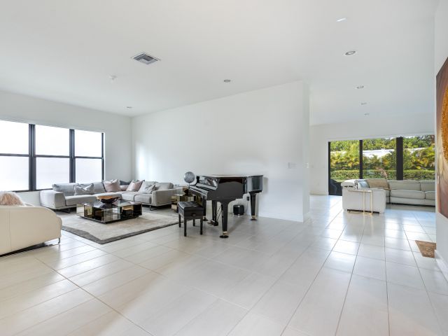 Home for sale at 8131 Laurel Falls Dr Drive - photo 5822164