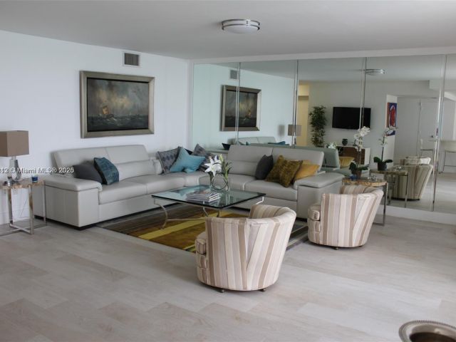 Apartment for rent  Unit #22F - photo 6914924