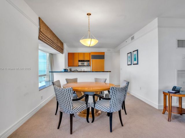 Apartment for rent  Unit #3607 - photo 5731751