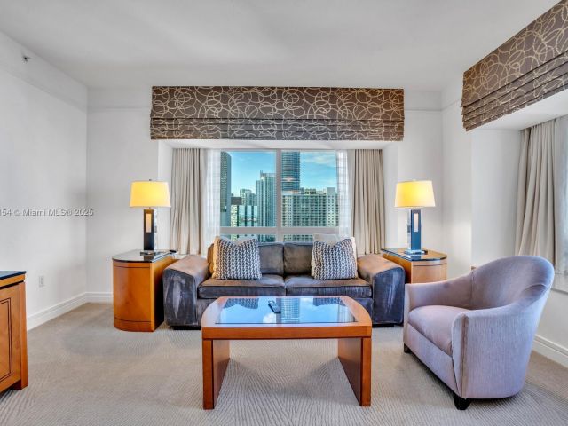 Apartment for rent  Unit #3607 - photo 5731755