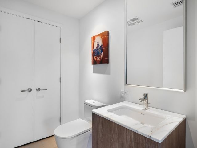 Apartment for rent  Unit #2702 - photo 6196044