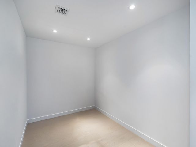 Apartment for rent  Unit #2702 - photo 6196046