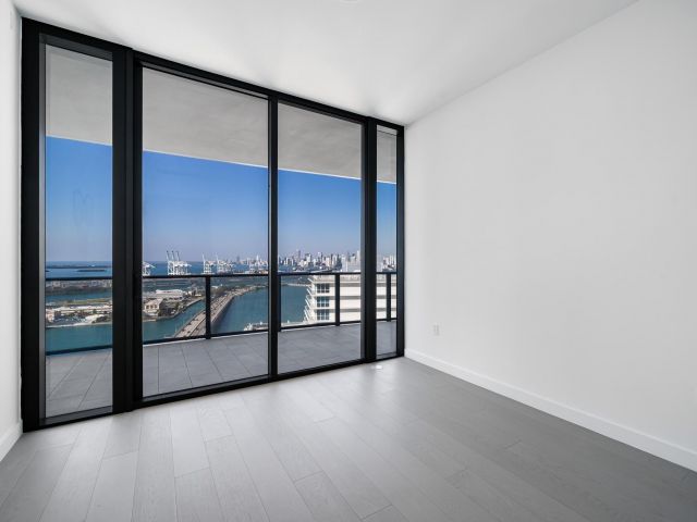 Apartment for rent  Unit #2702 - photo 6196052