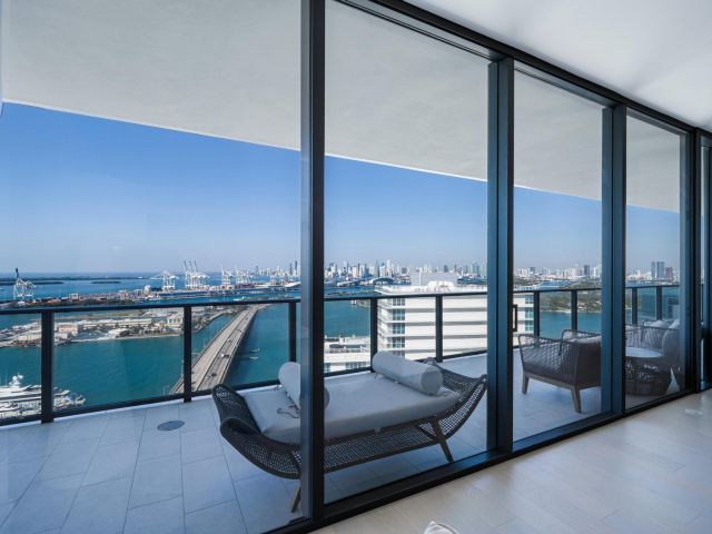 Apartment for rent  Unit #2702 - photo 6196056