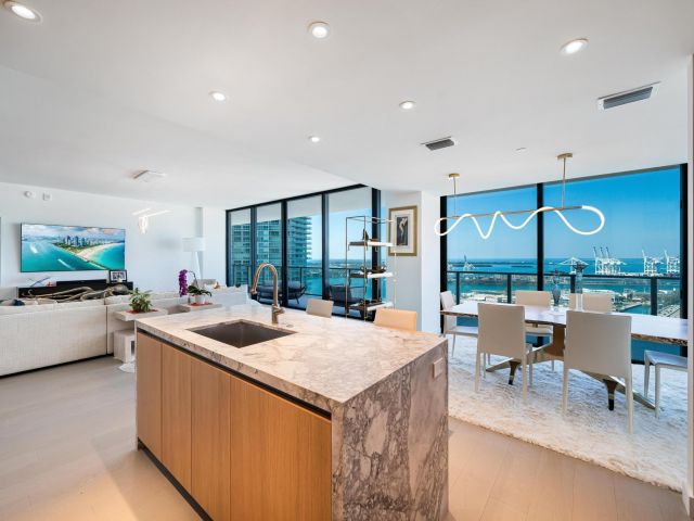 Apartment for rent  Unit #2702 - photo 6196062